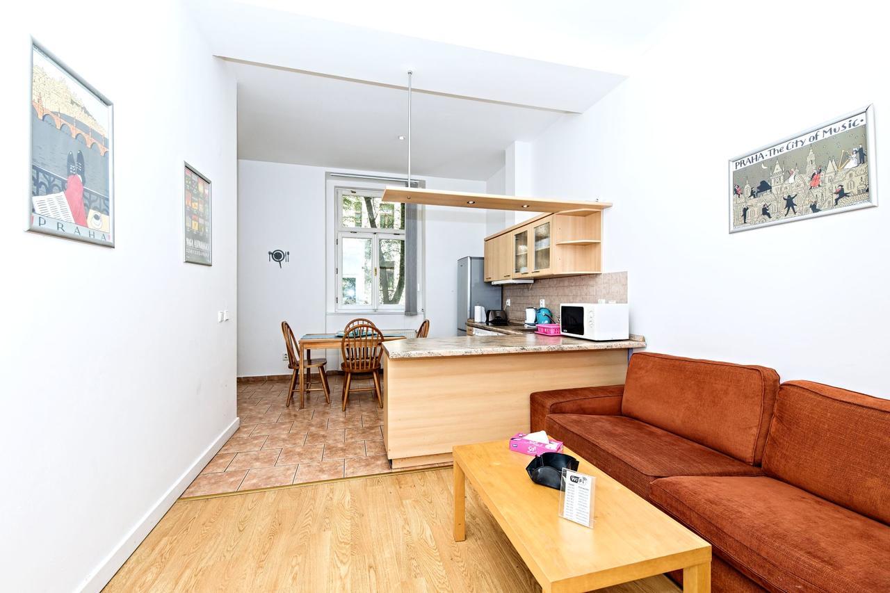 Chill Hill Apartments Прага Экстерьер фото